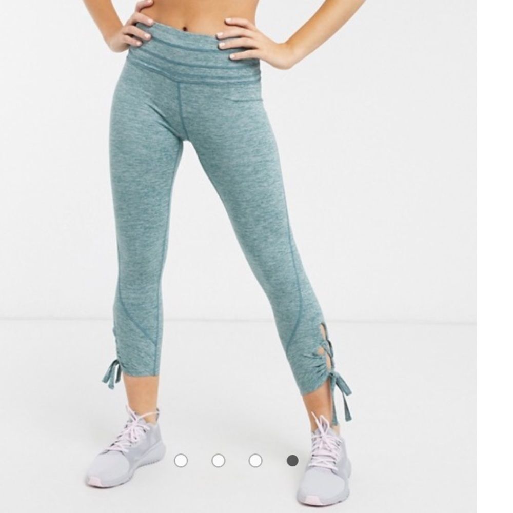 NWT Free People High-Rise 7/8 L Swerve Leggings - Picture 2 of 9